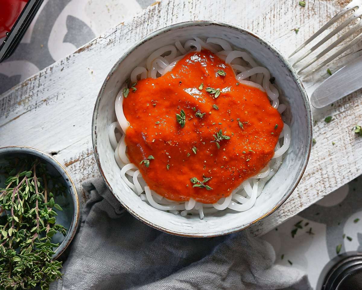 REZEPT: Geräucherte Paprikasoße mit 5 Kalorien Nudeln