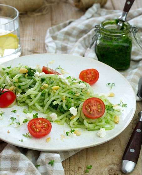 REZEPT: 5 Kalorien Algennudeln mit Bärlauch Pesto